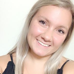 Meet your Posher, Carrie